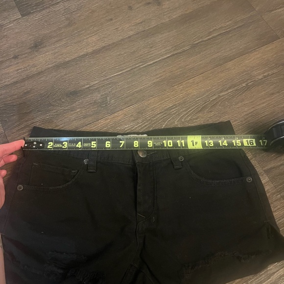 Free People Women’s Black Distressed Denim Button Fly Festival Cutoff Shorts - Picture 5 of 6